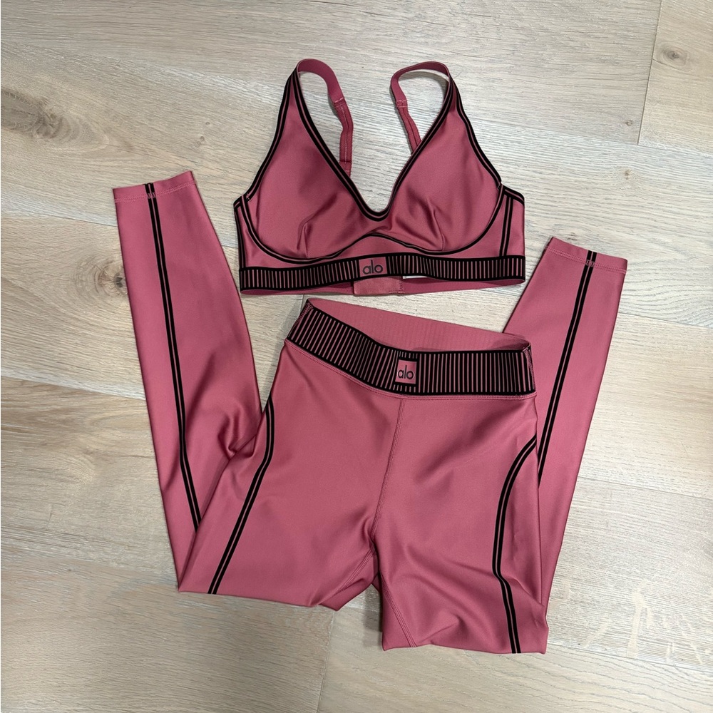 ALO Yoga Line Up Leggings Set